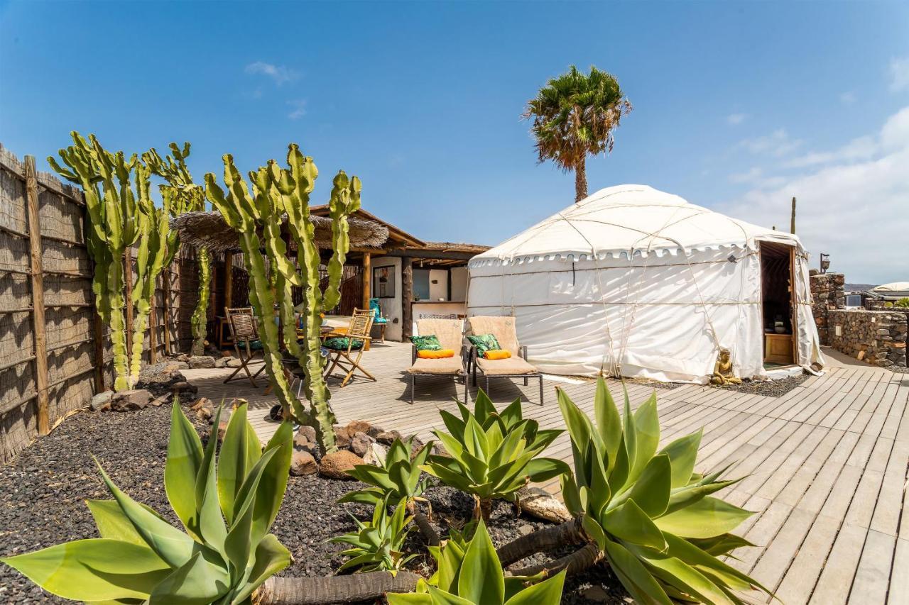 Finca De Arrieta Village - Yurts And Stone Cottages - Shared Pool - Walking Distance To Arrieta Beach - Eco Friendly Tabayesco ภายนอก รูปภาพ