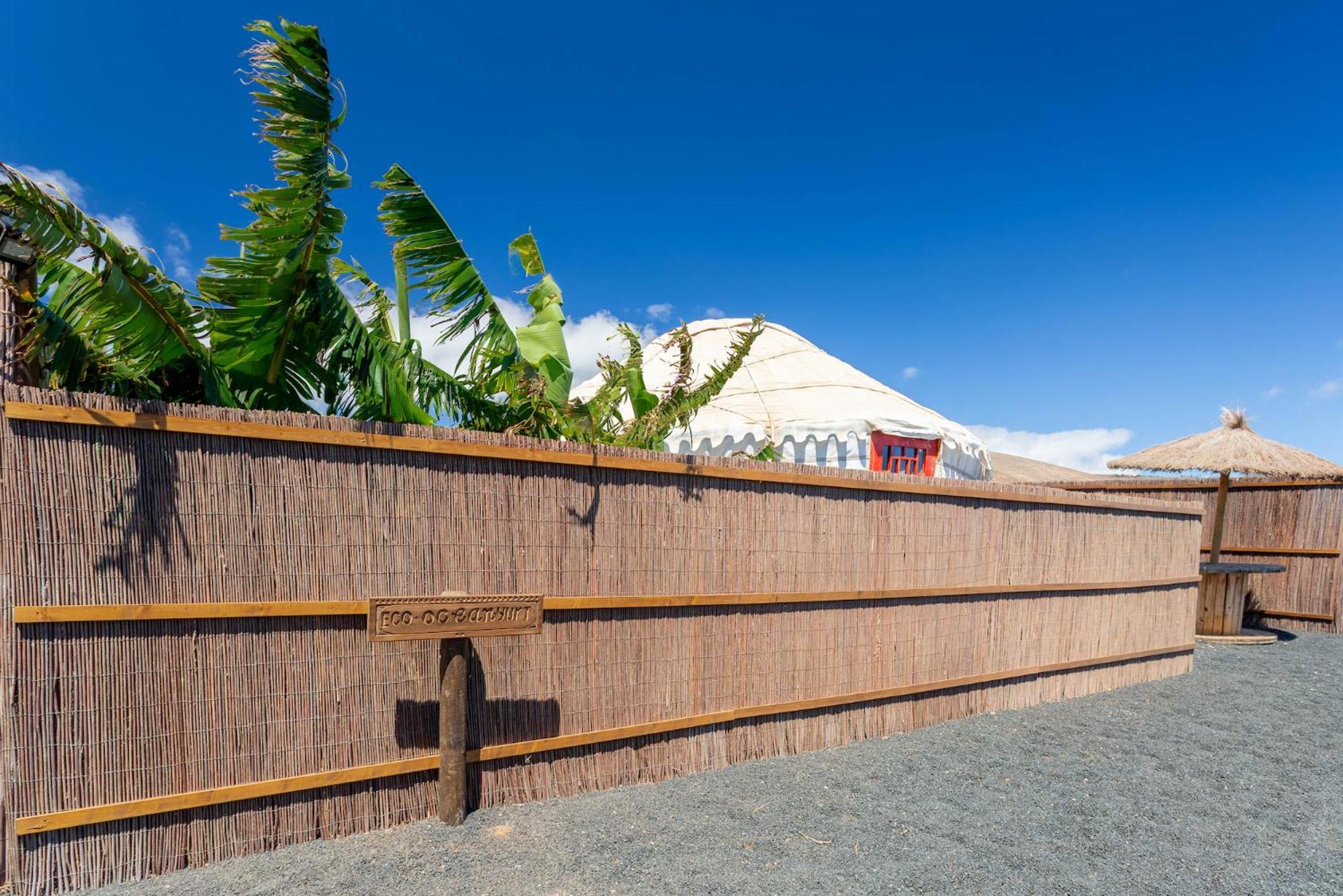 Finca De Arrieta Village - Yurts And Stone Cottages - Shared Pool - Walking Distance To Arrieta Beach - Eco Friendly Tabayesco ภายนอก รูปภาพ