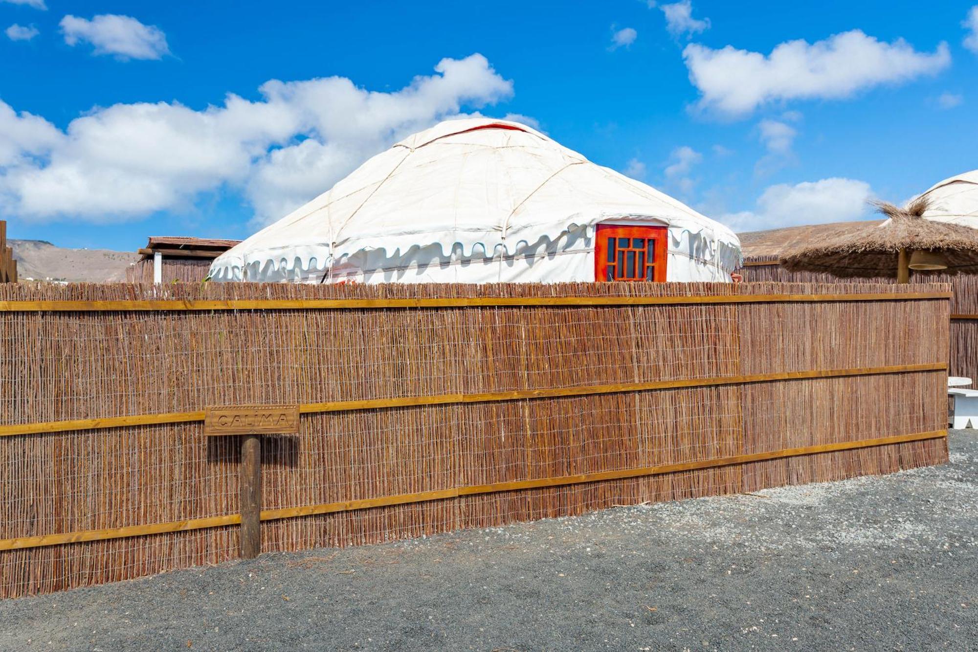 Finca De Arrieta Village - Yurts And Stone Cottages - Shared Pool - Walking Distance To Arrieta Beach - Eco Friendly Tabayesco ภายนอก รูปภาพ