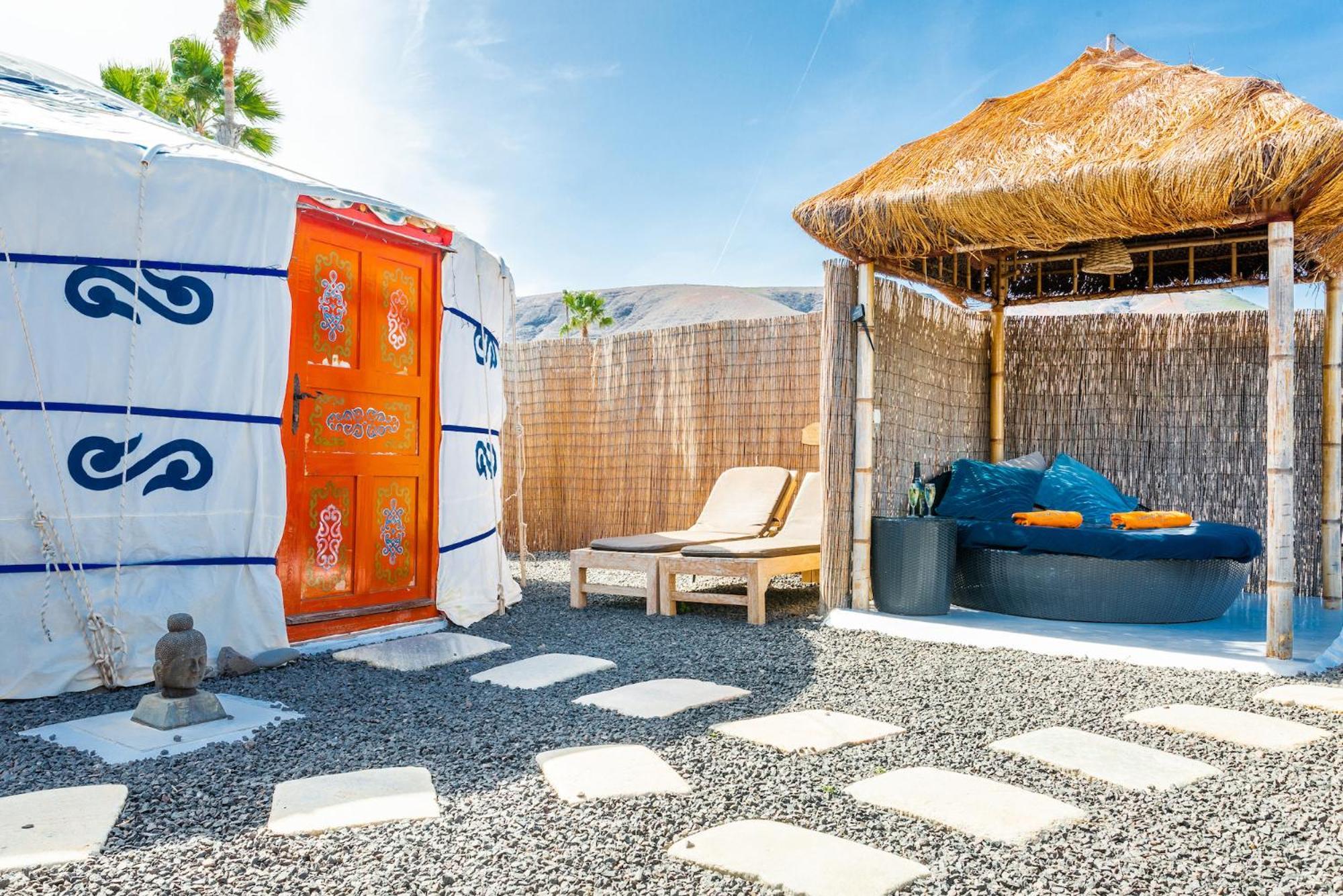 Finca De Arrieta Village - Yurts And Stone Cottages - Shared Pool - Walking Distance To Arrieta Beach - Eco Friendly Tabayesco ภายนอก รูปภาพ
