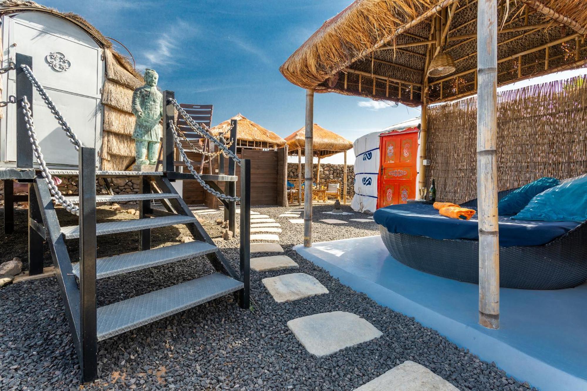 Finca De Arrieta Village - Yurts And Stone Cottages - Shared Pool - Walking Distance To Arrieta Beach - Eco Friendly Tabayesco ภายนอก รูปภาพ