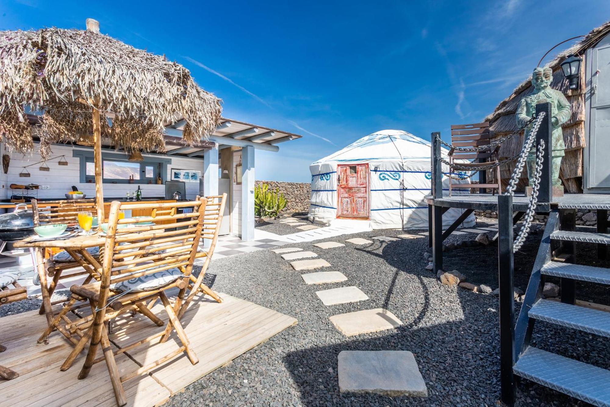 Finca De Arrieta Village - Yurts And Stone Cottages - Shared Pool - Walking Distance To Arrieta Beach - Eco Friendly Tabayesco ภายนอก รูปภาพ